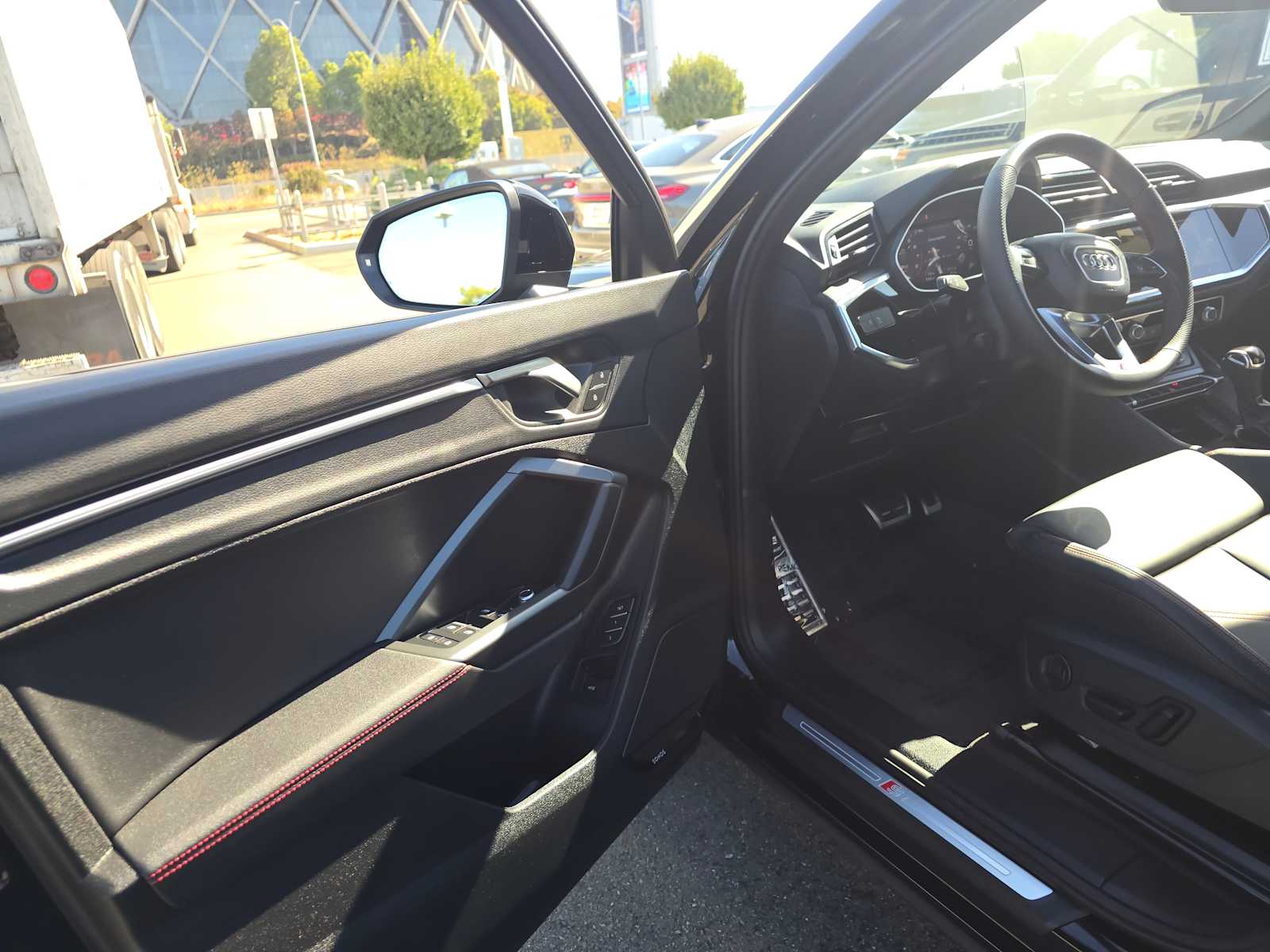 2025 Audi Q3 S Line Premium Plus Image 19 of 33