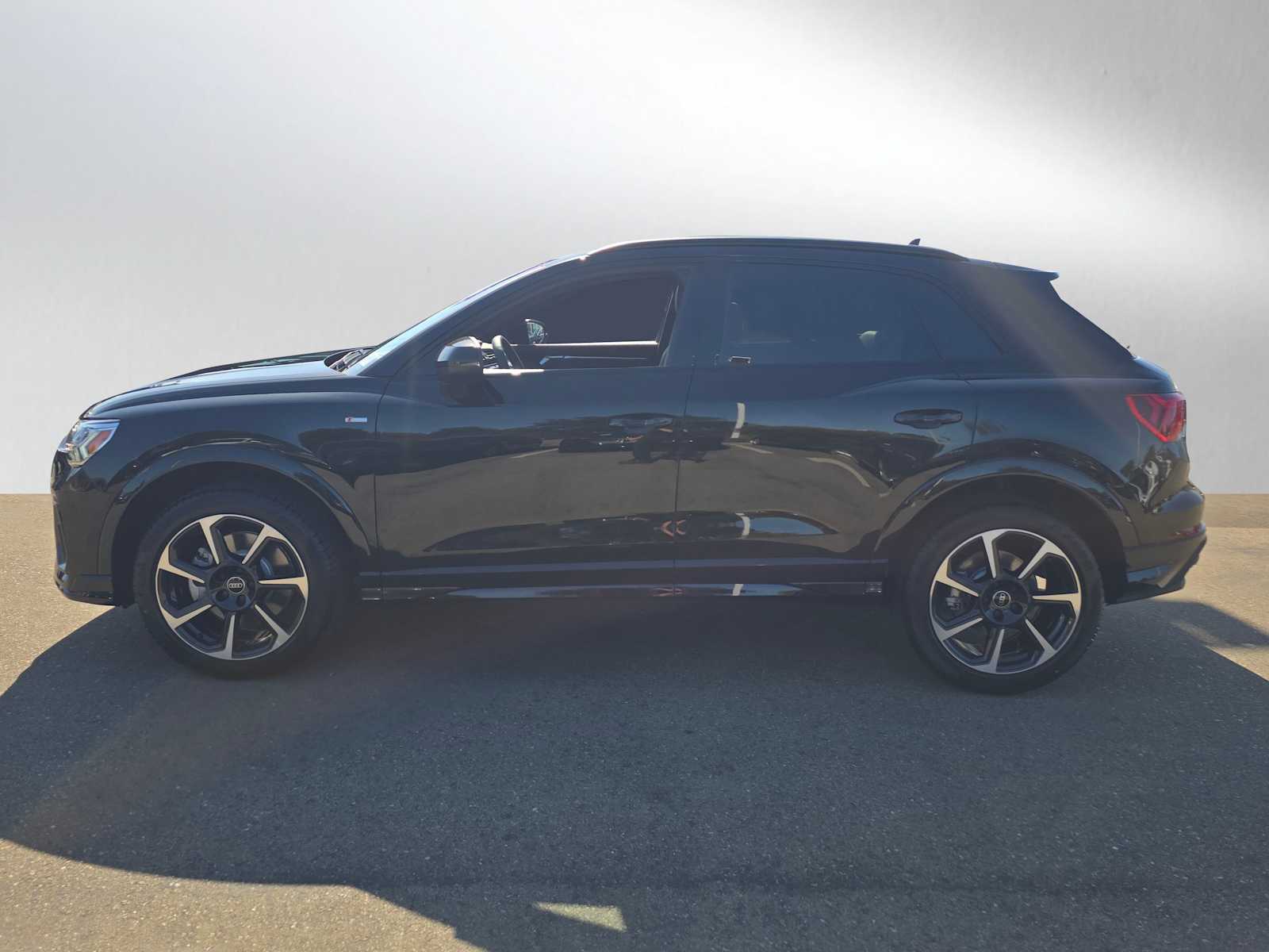 2025 Audi Q3 S Line Premium Plus Image 8 of 33