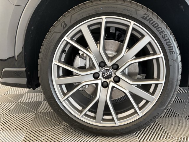 Vehicle image 9 of 27