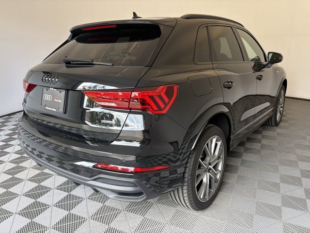Vehicle image 6 of 27