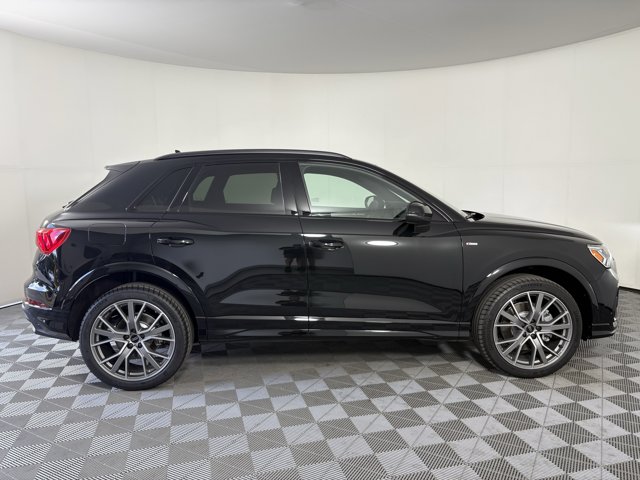 Vehicle image 5 of 27