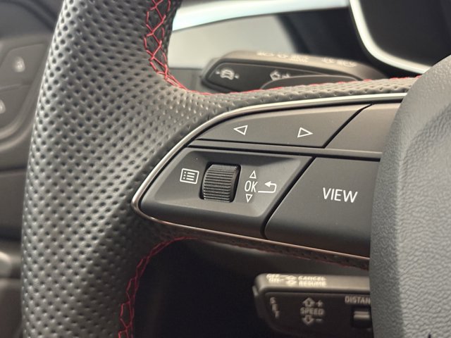 Vehicle image 21 of 27