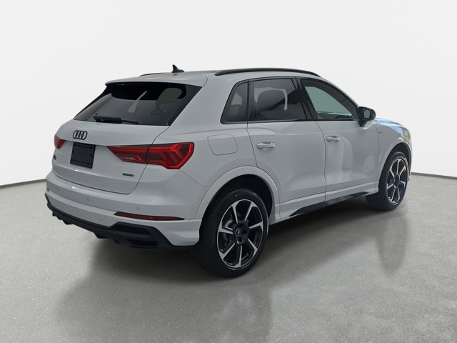 Vehicle image 5 of 34
