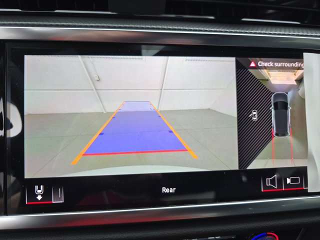 Vehicle image 21 of 34