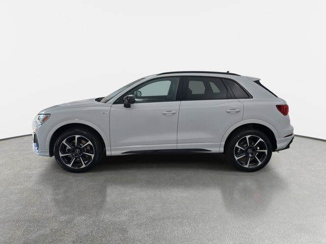Vehicle image 8 of 34