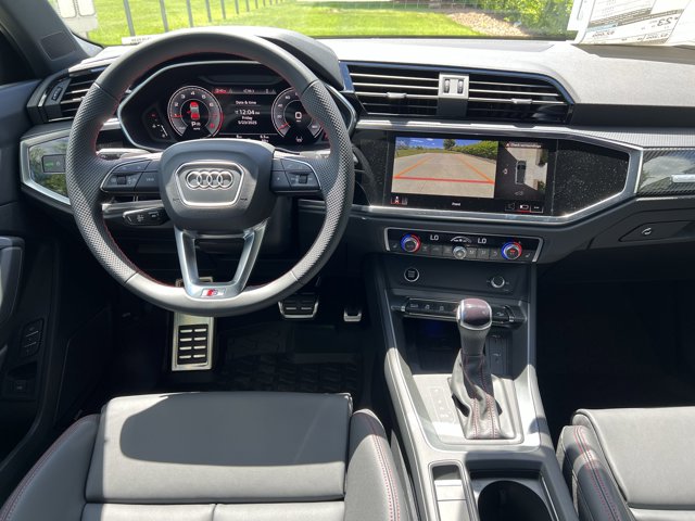 Vehicle image 18 of 37