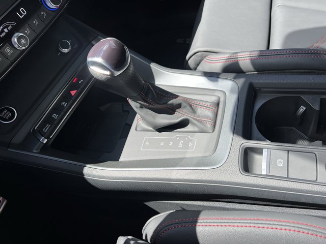 Vehicle image 28 of 37