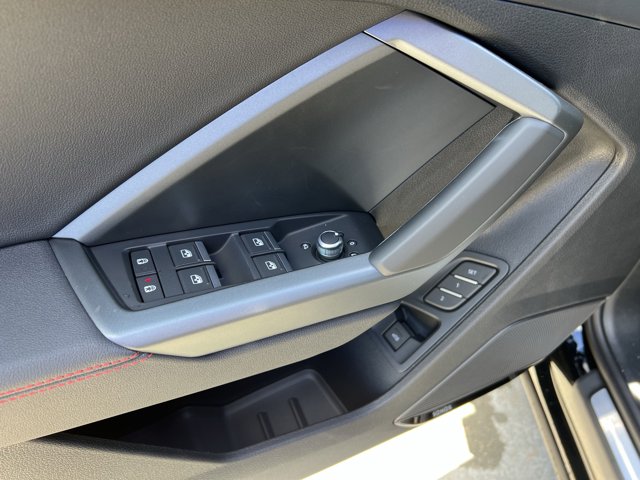 Vehicle image 13 of 37