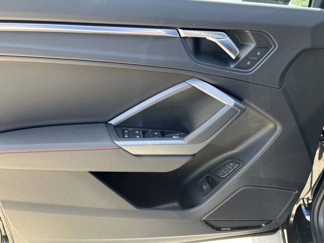 Vehicle image 12 of 37
