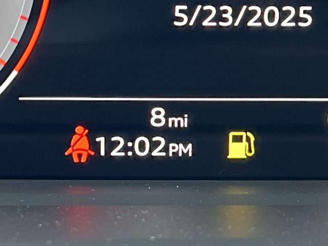Vehicle image 23 of 37