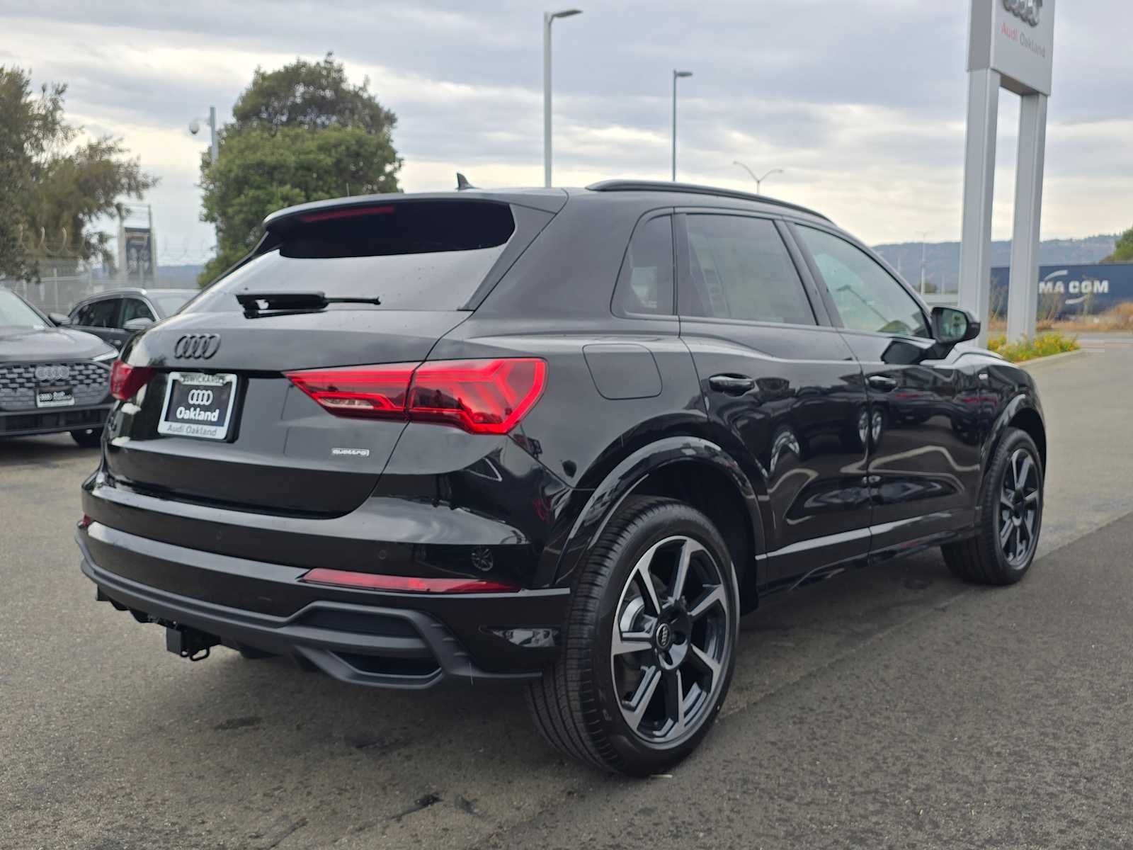 2025 Audi Q3 S Line Premium Plus Image 9 of 39