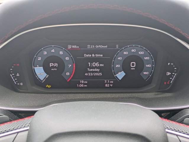 Vehicle image 19 of 33