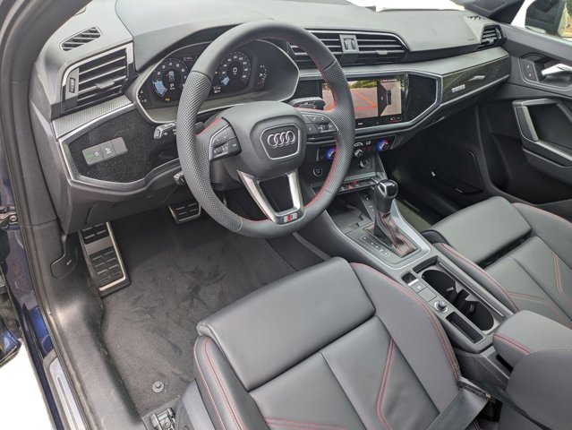 Vehicle image 16 of 33