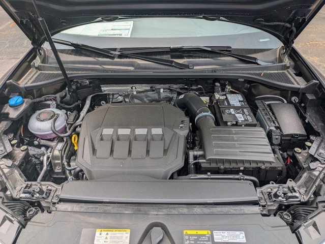 Vehicle image 9 of 33
