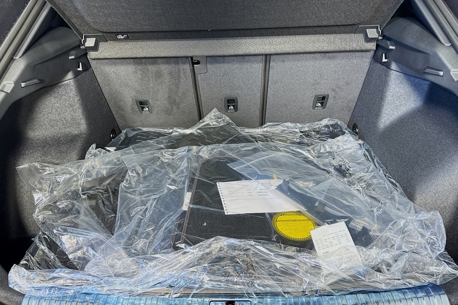 Vehicle image 11 of 29