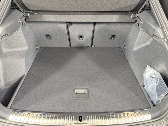 2025 Audi Q3 S Line Premium Plus Image 11 of 28