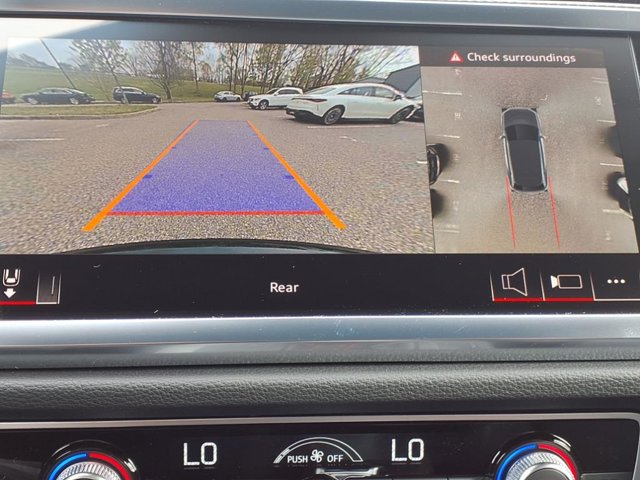 Vehicle image 17 of 25