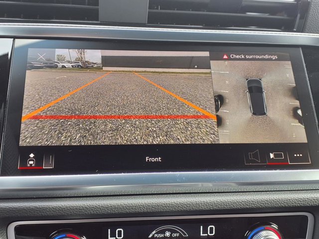 Vehicle image 19 of 25
