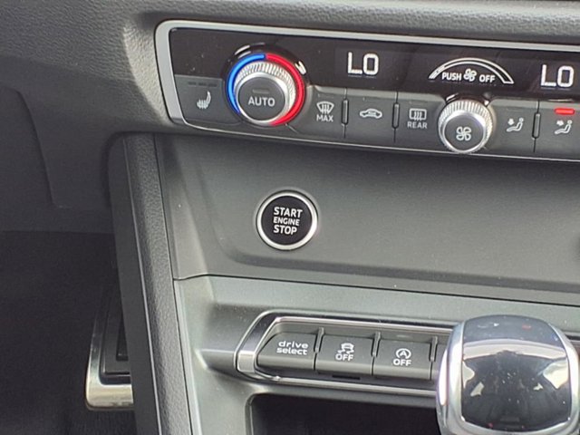Vehicle image 20 of 25