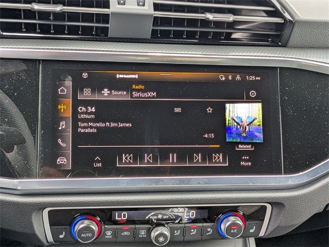 Vehicle image 13 of 19