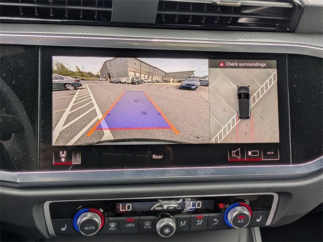 Vehicle image 12 of 19