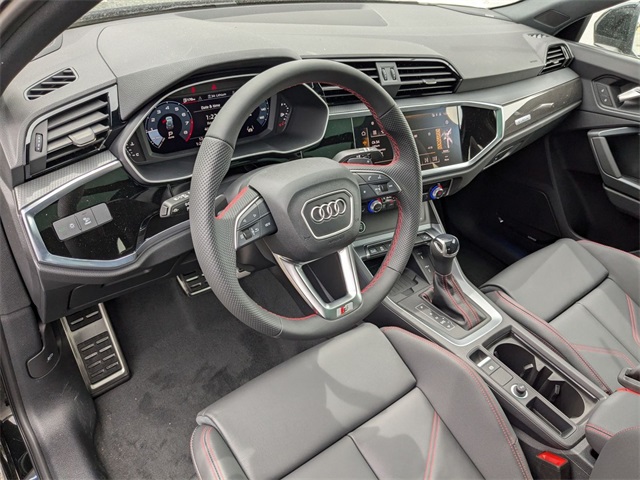 Vehicle image 10 of 19