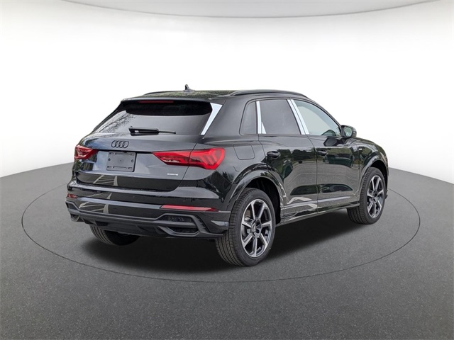Vehicle image 3 of 19