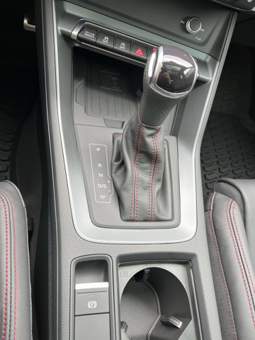 Vehicle image 28 of 37