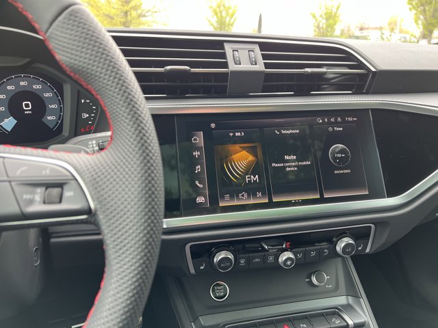 Vehicle image 24 of 37
