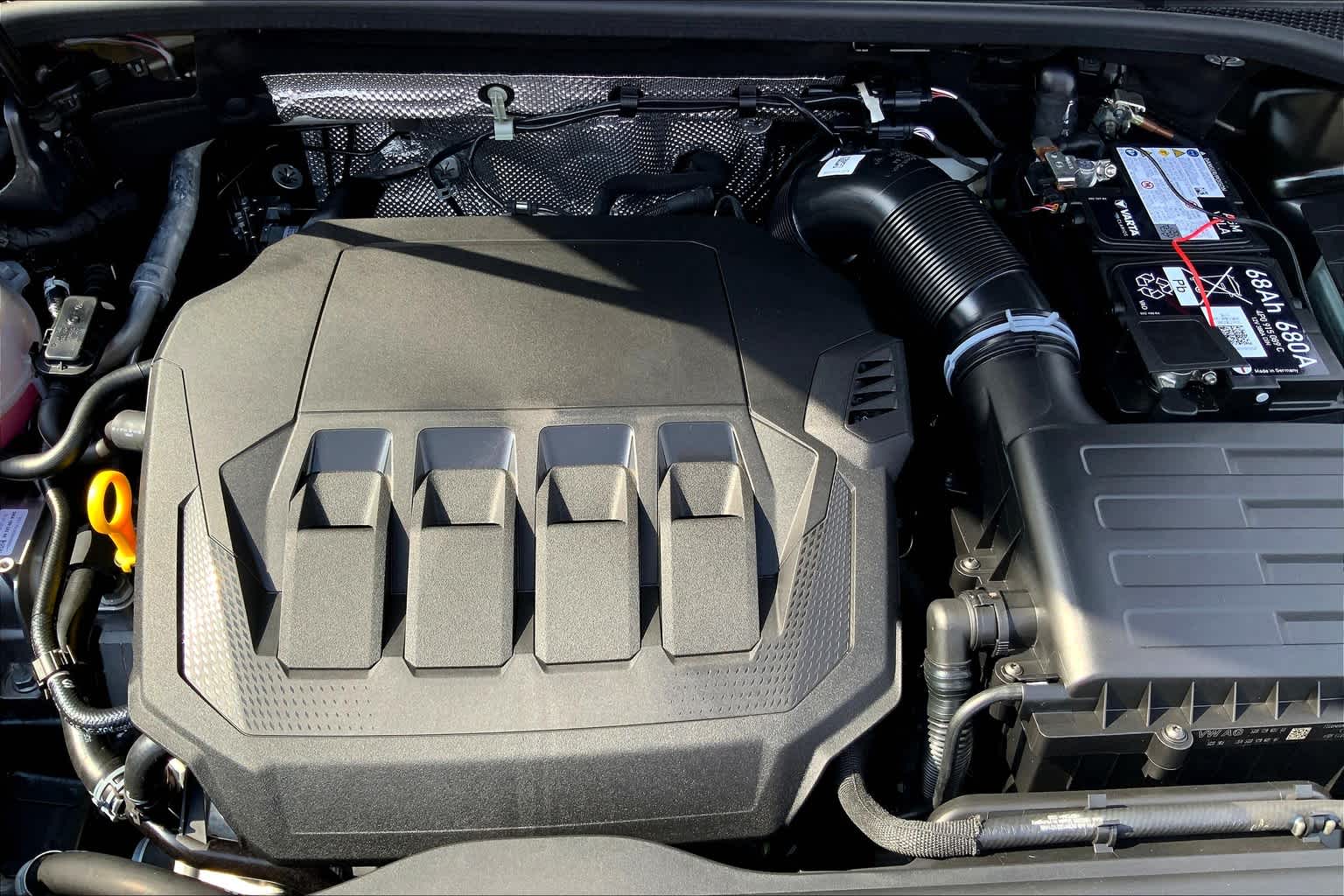 Vehicle image 16 of 18