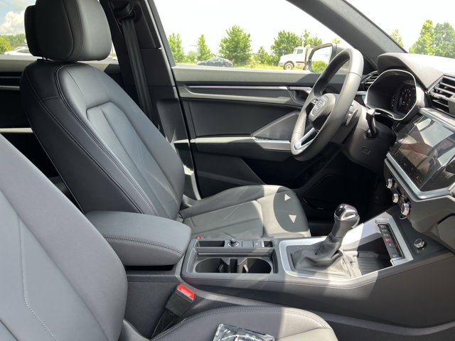 Vehicle image 16 of 37