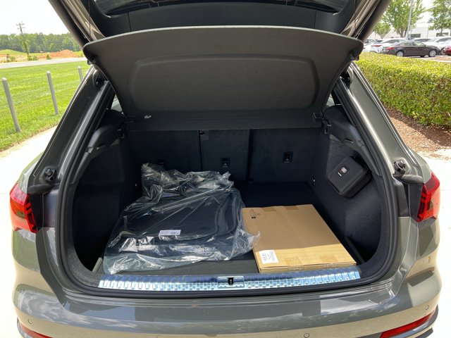 Vehicle image 12 of 37