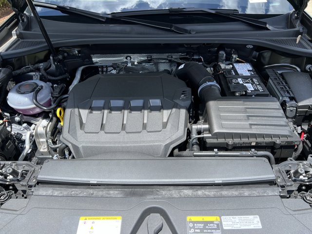 Vehicle image 10 of 37