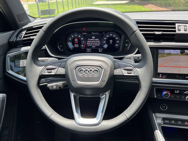Vehicle image 19 of 37