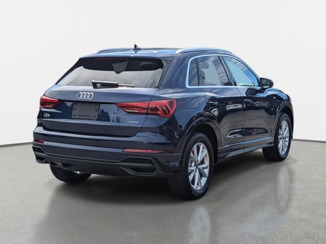Vehicle image 5 of 34