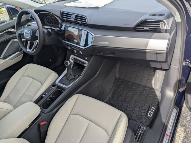 Vehicle image 16 of 34