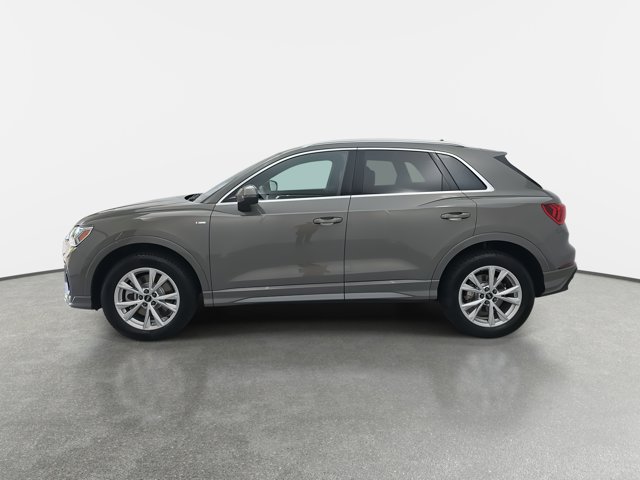 Vehicle image 8 of 35