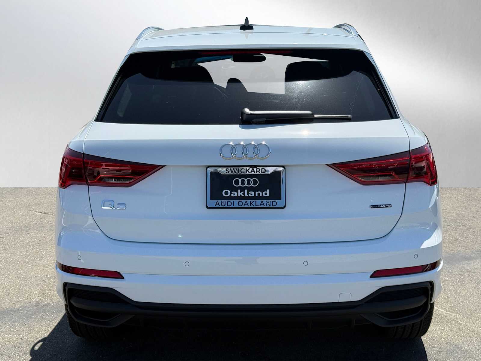 Vehicle image 6 of 34