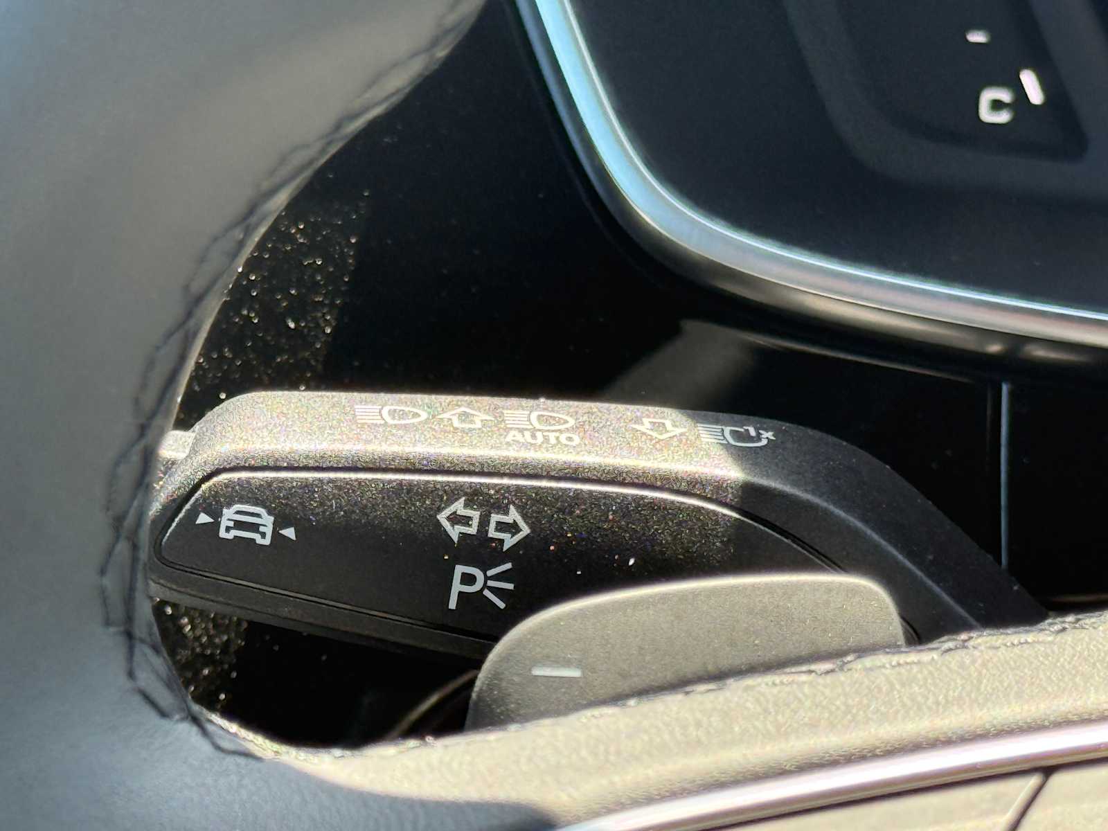 Vehicle image 29 of 34