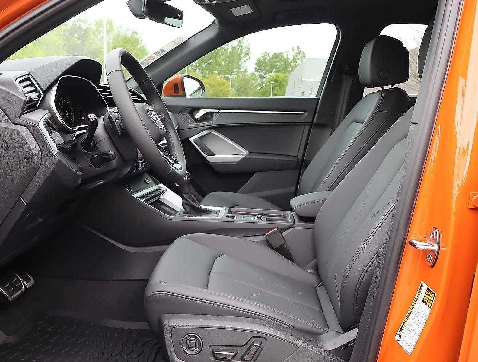 Vehicle image 9 of 24