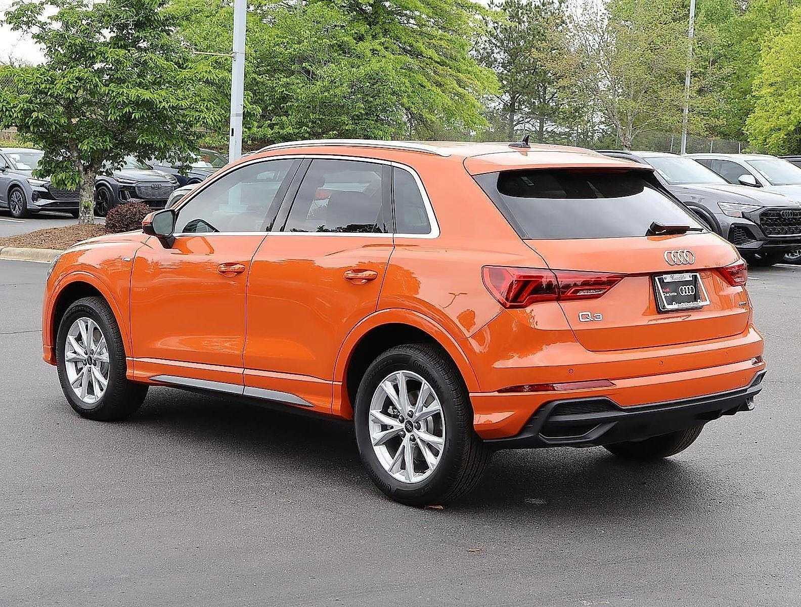 Vehicle image 6 of 24