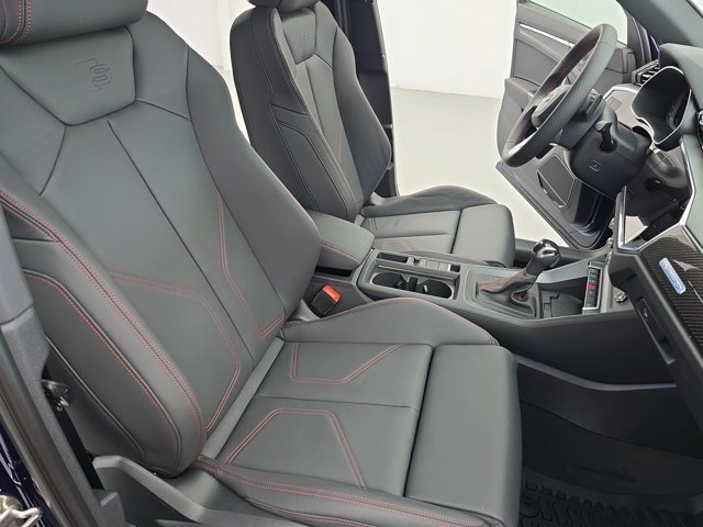 Vehicle image 13 of 34