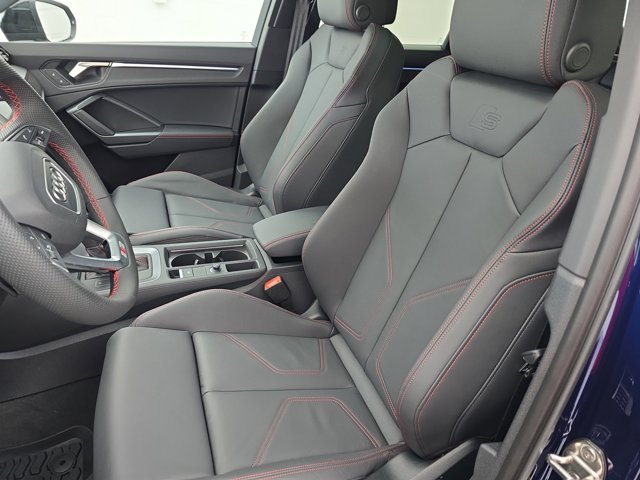 Vehicle image 15 of 34