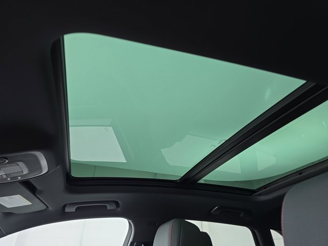 Vehicle image 19 of 34