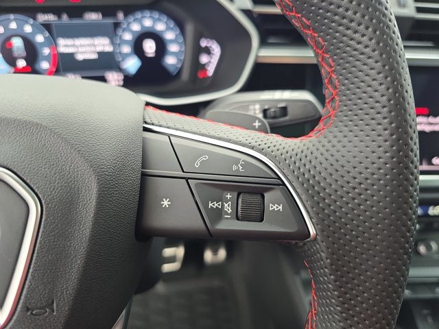 Vehicle image 28 of 34