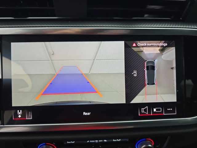 Vehicle image 21 of 34