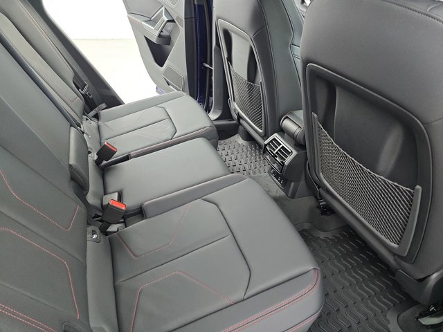 Vehicle image 16 of 34