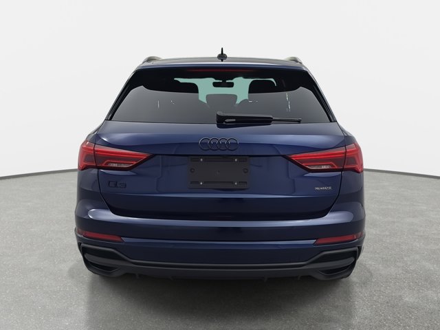 Vehicle image 6 of 34