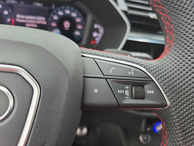 Vehicle image 26 of 35