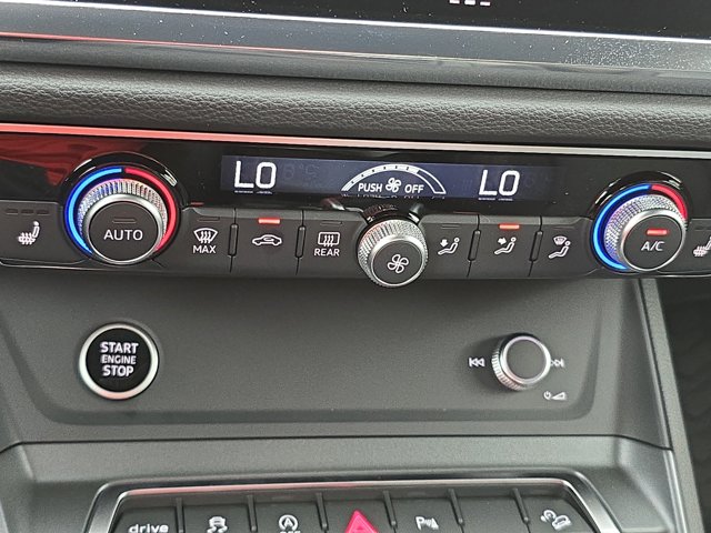Vehicle image 23 of 35